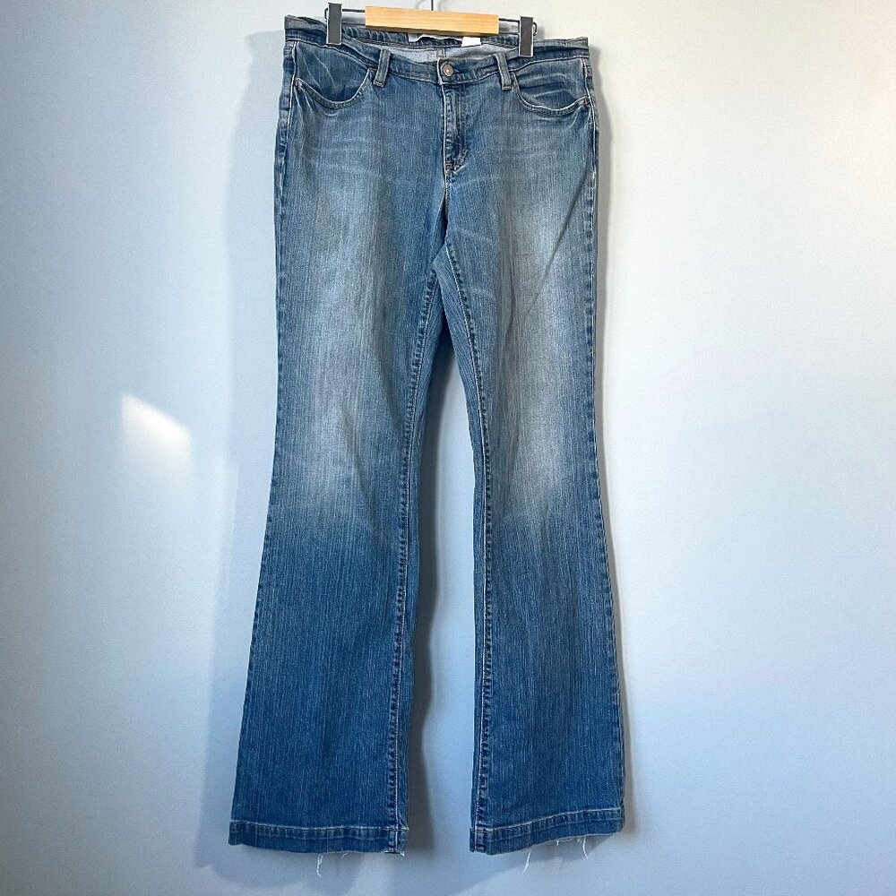 Gap Y2K Long and Lean pre-loved jeans in size 12 Tall